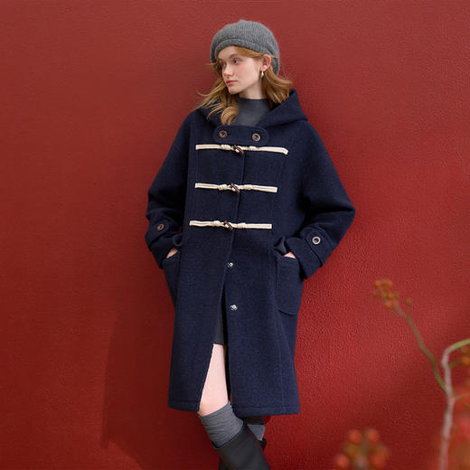 西遇复古学院风牛角扣连帽毛呢外套女冬季新款保暖双面呢大衣V4355457 商品图2