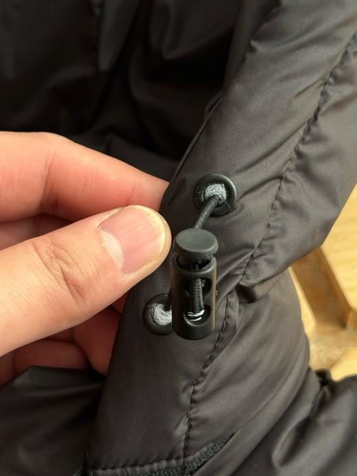 D112736户外登山徒步男款轻量保暖舒适连帽棉服外套 商品图11
