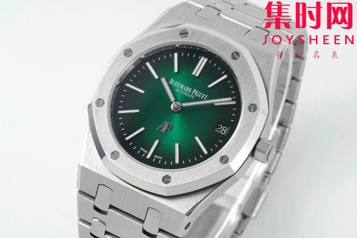 IPF爱彼皇家橡树15202系列 “大众情人”超薄精心打磨上市 男士腕表 小手腕福音
【精彩细节】表盘尺寸39mmX8.6mm 商品图2