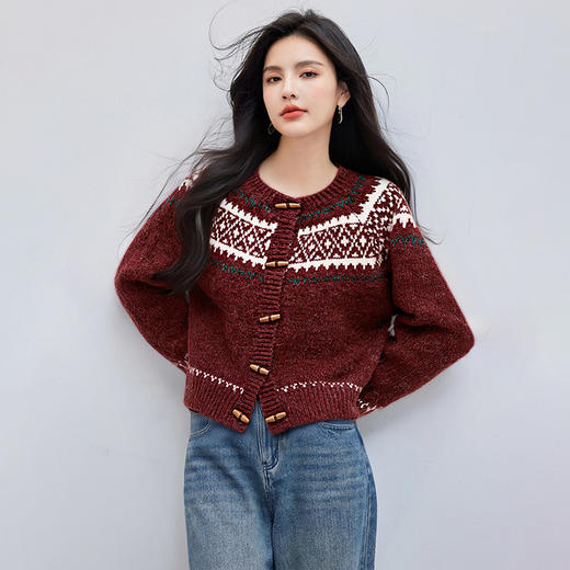 西遇氛围穿搭女2025冬季新款圆领短款保暖费尔岛毛衣开衫外套SS051891 商品图2