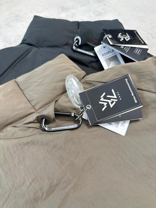 D112702联名款简约纯色舒适休闲羽绒服男女同款 商品图14