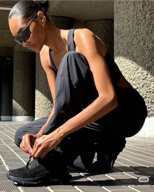 AL情侣款跑鞋 商品图3