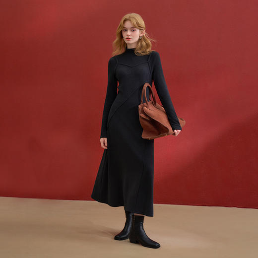 西遇假两件半高领长袖针织连衣裙女冬季新款气质显瘦内搭长裙V4355456 商品图1