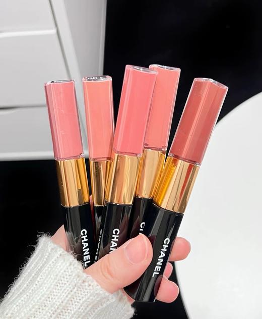 二店k （贸易公司 香港美妆店渠道货！）“半永久”嘟嘟唇你要不要！早八人伪素颜唇釉天菜！持妆太牛了！小香双头唇釉简直可以封神！一支双效！不沾杯不掉色的唇釉 商品图1