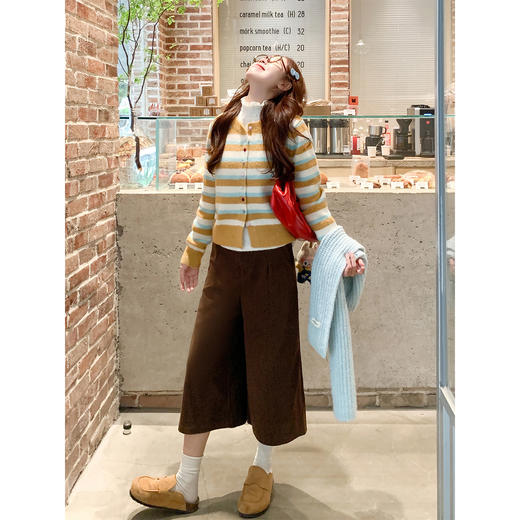 <曾小咸推荐> 现货秒杀！微信超特价！咖色条纹短款毛衣开衫 日常189.99 立减100 秒杀89.99！ 商品图1