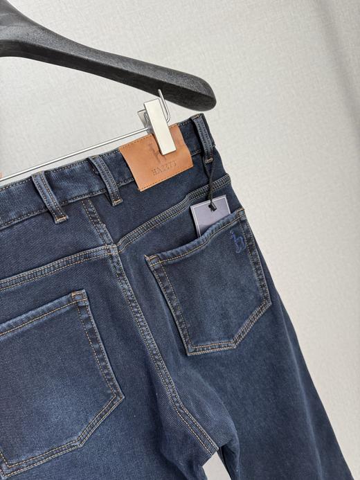 D112726秋冬款时尚休闲商务后腰字母logo皮标男士加绒牛仔裤 商品图3