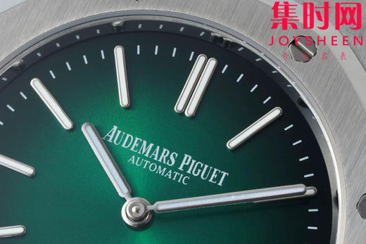 IPF爱彼皇家橡树15202系列 “大众情人”超薄精心打磨上市 男士腕表 小手腕福音
【精彩细节】表盘尺寸39mmX8.6mm 商品图3