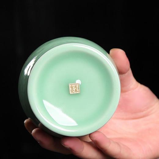 青色龙泉青瓷.实木烤漆【半斤装.小双瓷】100元1套.共 2套【满10套包邮.保证质量】 商品图3