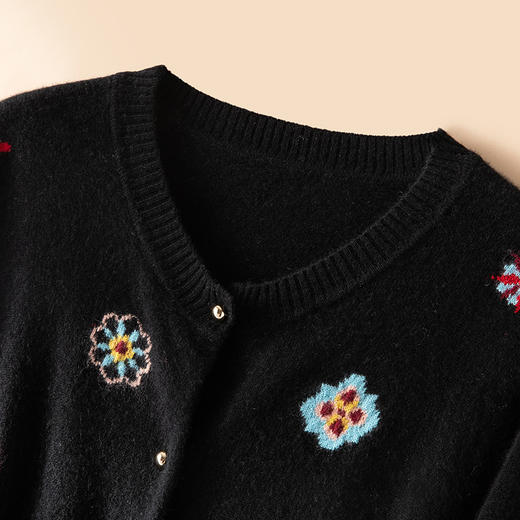 匠心工艺~轻奢100%纯山羊绒针织开衫女刺绣长袖上衣毛衣外套 商品图3