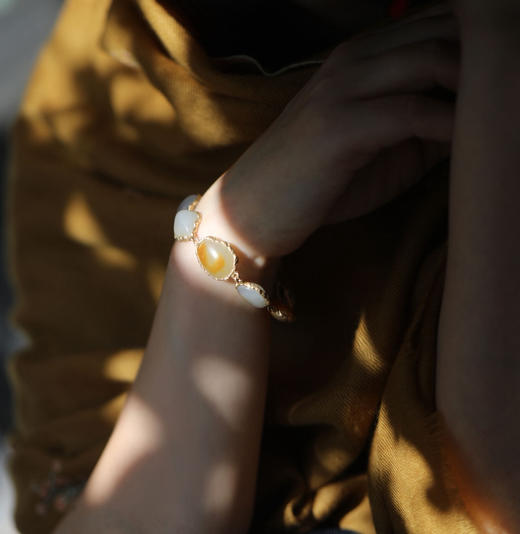 和田玉籽料手链 商品图1