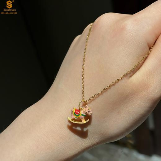 【双12抢先购 特惠】香港周六福黄金钻石首饰珐琅手绘星梦木马足金内嵌足银吊坠（附赠K金项链） 商品图2