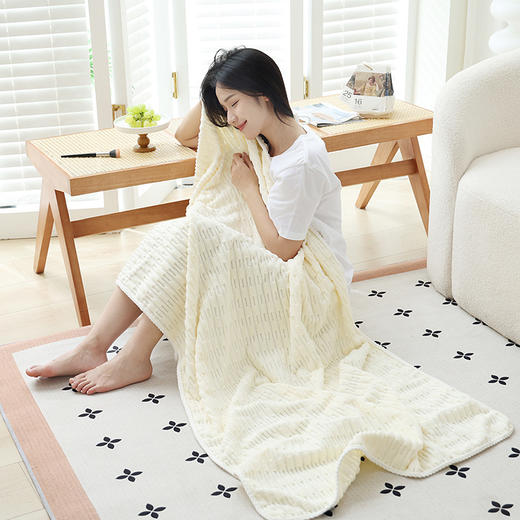 居家好物！【星辰狐--7A竹节珊瑚绒浴巾三件套】（2套=浴巾*2+毛巾*2+干发帽*2）7A抗jun面料A类母婴级别，柔软亲肤吸水性强，透气瞬吸易干，加大加厚不掉色不掉毛絮~ 商品图3