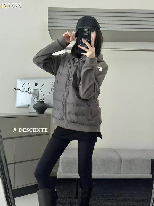 D112704针织拼接插肩袖连帽羽绒服男女同款 商品图6