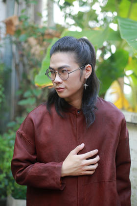 漫物记平纹红云纱立领暗门襟衬衫M245