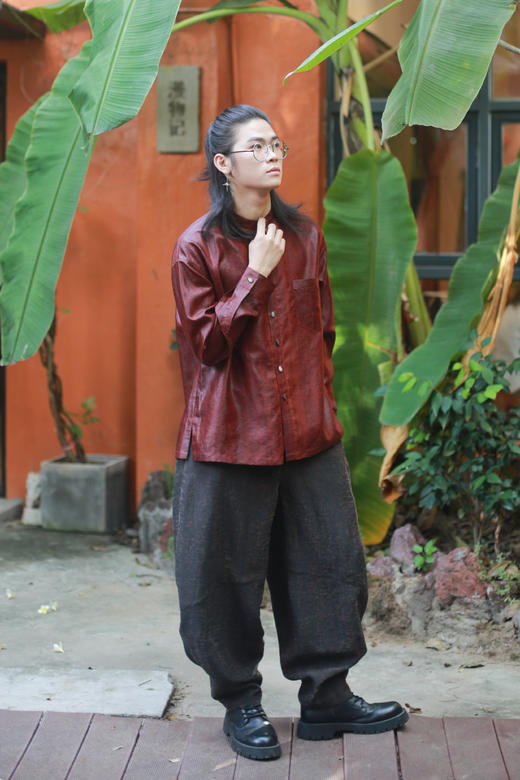 漫物记平板红云纱单口袋长袖衬衫W297 商品图3