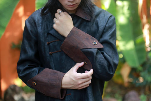 漫物记六经绞罗翻领斜襟香云纱M300 商品图6