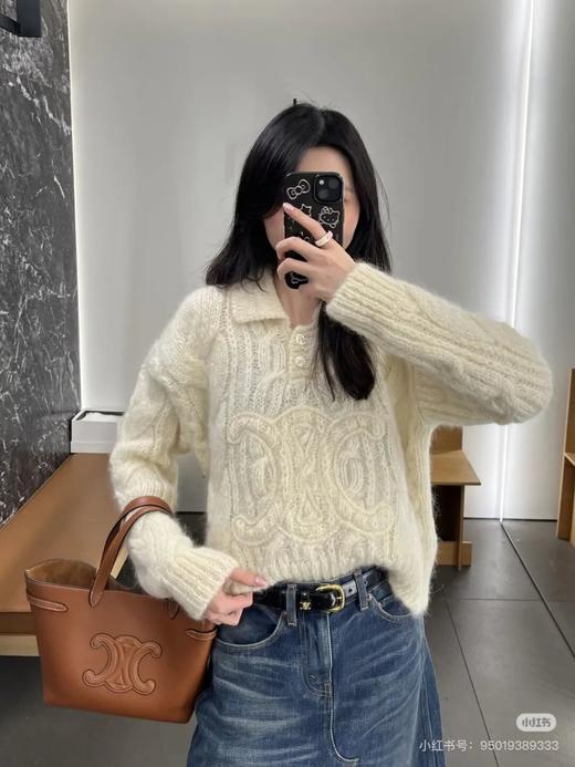 塞琳25秋冬凯旋门小翻领刺绣女款毛衣 商品图3
