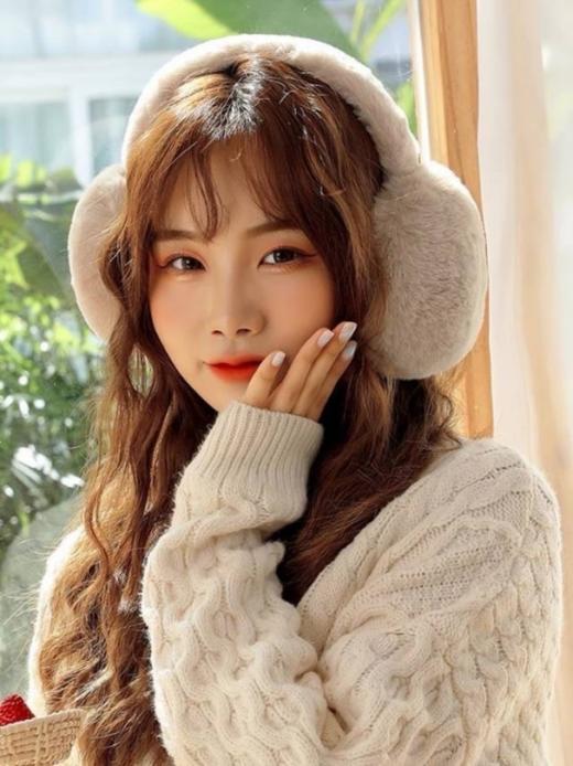 ✨寒冬来临🥶能暖一个冬天 【冬日暖暖折叠耳罩】软软的久戴耳朵不疼💖超贴心今年过冬的装备可以准备起来了！👍冬日暖呼呼的耳罩来啦过冬必备单品之毛绒耳罩  商品图3