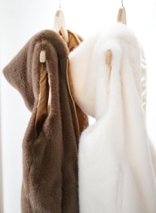 （前200名满139元加赠围巾）ORIGNAL&CO欧貂绒连帽马甲/大衣， 老钱风的贵气之选，时髦与高级感，上身格外温暖【3-5天发货，周末顺延】 商品图5