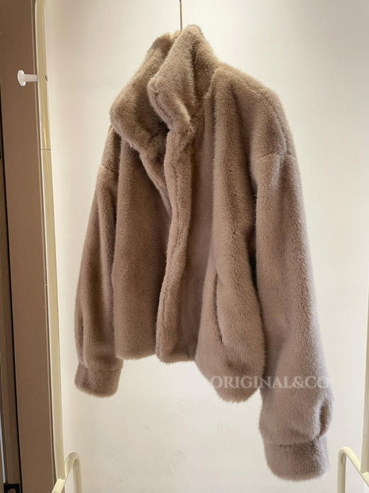（前200名满139元加赠围巾）ORIGNAL&CO欧貂绒连帽马甲/大衣， 老钱风的贵气之选，时髦与高级感，上身格外温暖【3-5天发货，周末顺延】 商品图8