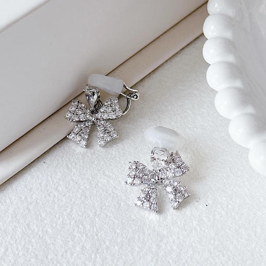 水钻蝴蝶结耳环女轻奢复古气质满钻耳夹-纪念日百货门店同款167750807 商品图0