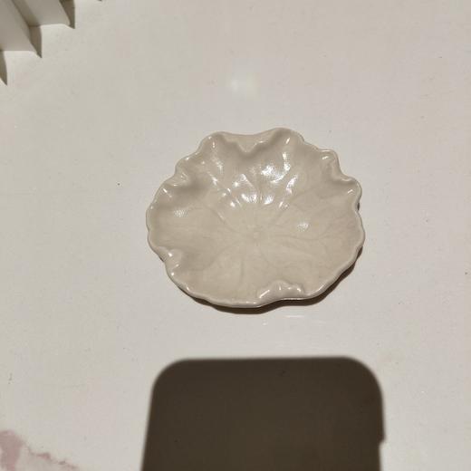 脂玉莲叶碟-华宁陶 商品图0