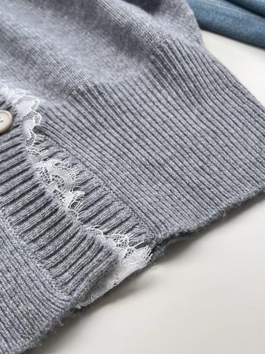 秋冬新款~超绝设计款！【蕾丝拼接 V 领收腰针织长袖外套】甄选34.9%绵羊毛混纺面料，手感紧密细腻~无标发货WD 商品图11