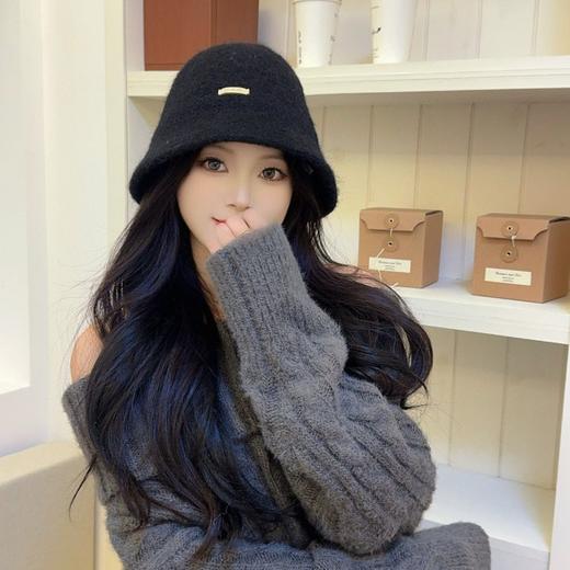 冬季穿搭的万能单品【秋冬款纯色保暖护耳盆帽】🎩 毛呢针织渔夫帽•微A帽沿 显脸小效果强•轻量不压头 长时间佩戴无负担 商品图3