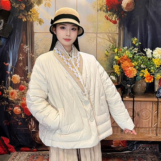 清风若梦民族风绣花羽绒服 | 现货加急发 商品图5