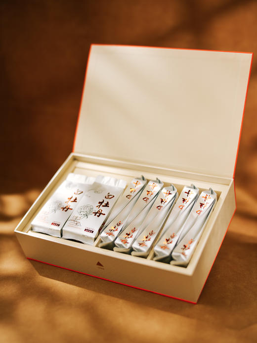 【白牡丹·特级】元和茶园 | 武夷岩茶 十大名丛之一 礼盒装 一盒12泡（8.5克*12泡） 商品图1