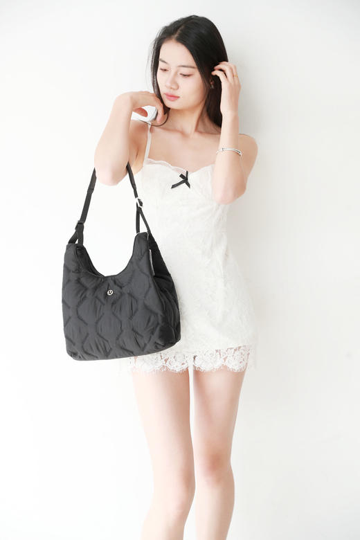 云朵单肩包，重工刺绣工艺。羽绒衍缝大容量瑜伽托特包包C112858 商品图11