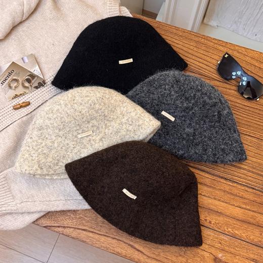 冬季穿搭的万能单品【秋冬款纯色保暖护耳盆帽】🎩 毛呢针织渔夫帽•微A帽沿 显脸小效果强•轻量不压头 长时间佩戴无负担 商品图1