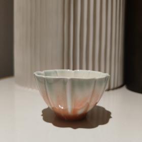 粉彩花瓣主人杯-华宁陶