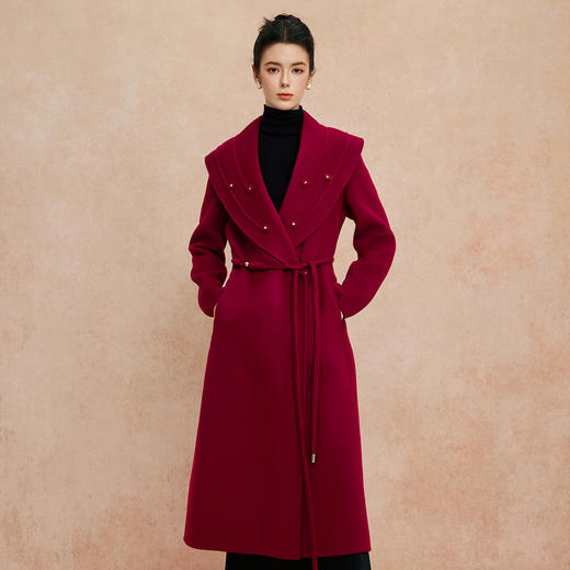 QH961斯尔丽25新款修身气质高雅大翻领手工盘钻轻奢长羊毛大衣 商品图0