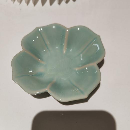 青玉花瓣碟-华宁陶 商品图0