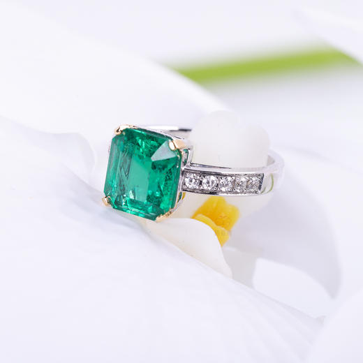 【翠韵】祖母绿戒指-CB12412017 商品图1