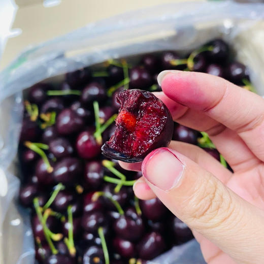 石家庄优选仓库速达，海运车厘子-桑提娜3J，果肉紧实脆硬，色泽浓郁，果肉饱满多汁，口感脆爽， 5斤礼盒装 商品图8