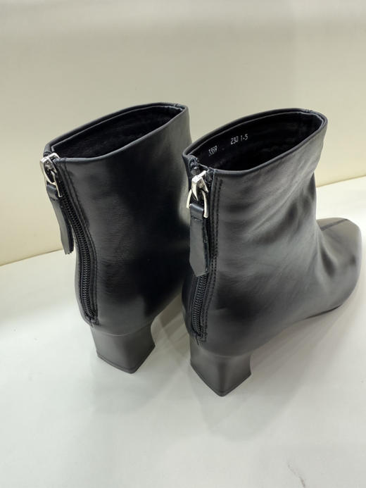 极简羊皮短靴 商品图5