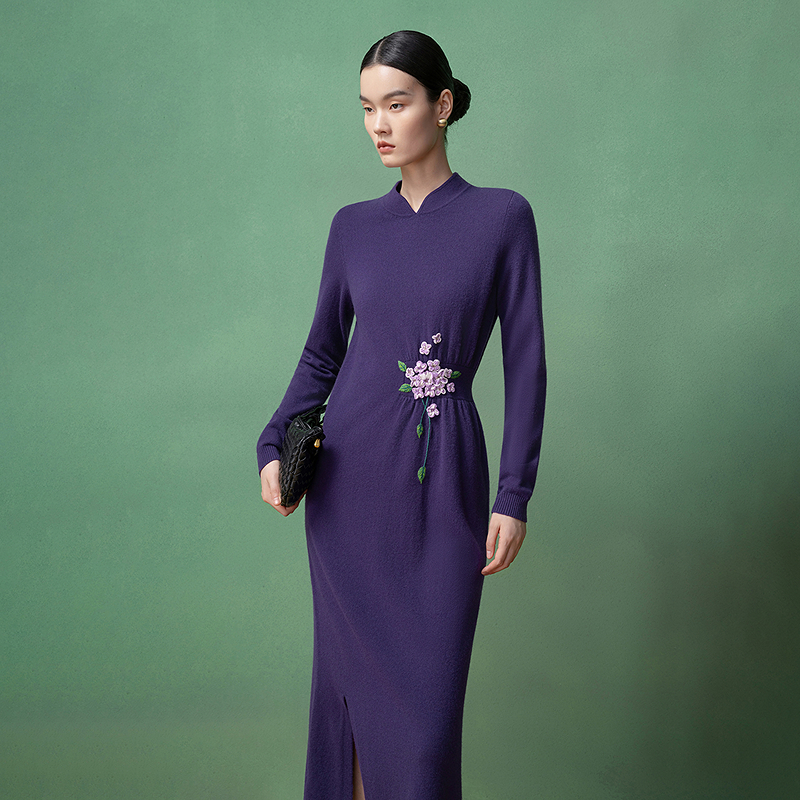 【林栖设计小店】【手工钉花】绵羊毛毛织连衣裙紫色国风立领2025秋冬新款长裙T1954275