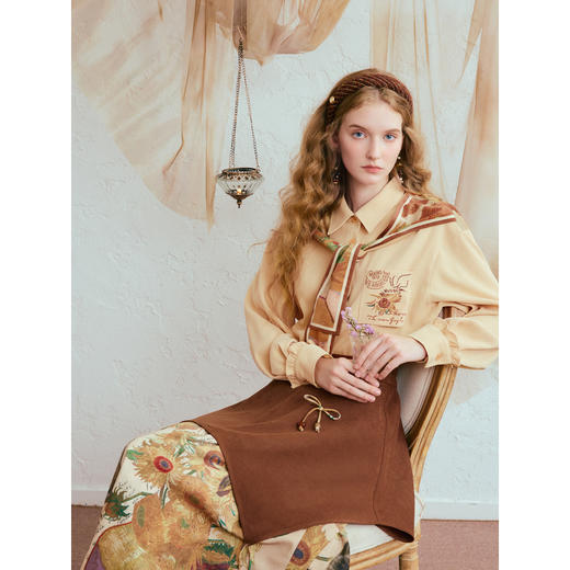 两三事梵高文艺 风过书页 2025冬季新款印花披肩拼接假两件衬衫女 商品图3