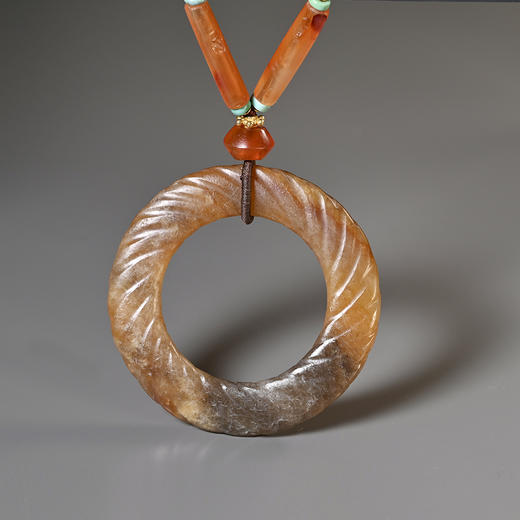 战国五色沁绞丝环+春秋绿松石+西亚高古红玛瑙项链 商品图1