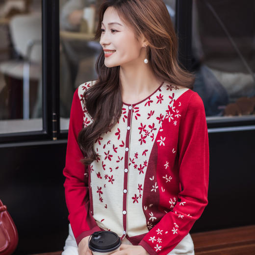 【林栖设计小店】【林栖推荐】（预售）2026早春新款红色与白色撞色羊毛印花针织开衫N1961279 商品图1