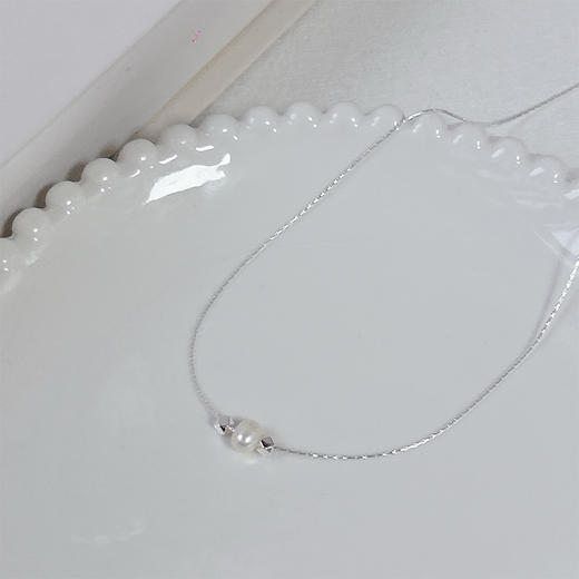日常百搭通勤极简珍珠搭配碎银配件项链纪念日百货门店同款163001534 商品图3