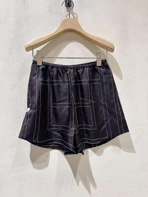 女款休闲短裤he 商品图0