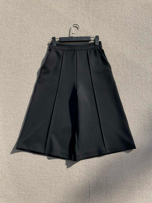 1128-4 独家圆正 小禾 厚款 弹力羊毛罗马布 阔腿七分裤 气场 靴裤 柔滑垂坠好打理 商品图6