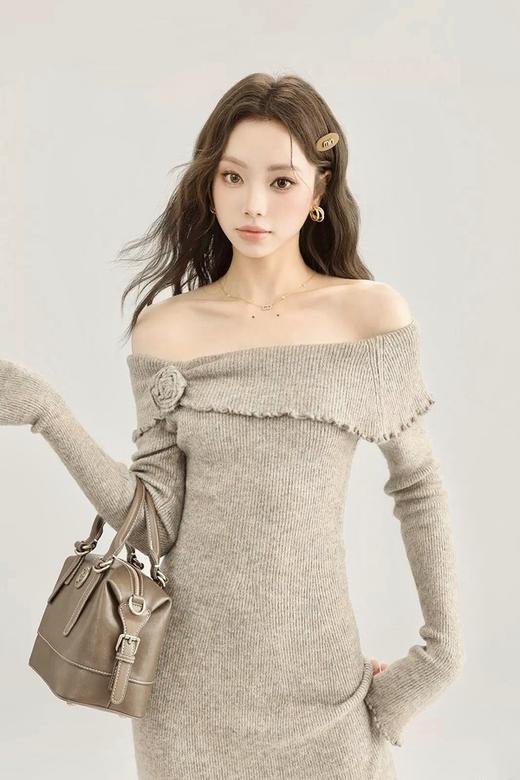 SIA SAYLOR 性感一字肩修身针织连衣裙 21793 商品图1