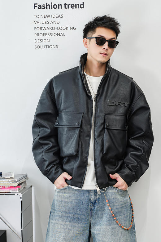 徐太浪【大口袋 字母贴布】PU皮夹克式羽绒服男冬季防寒黑色外套 商品图5