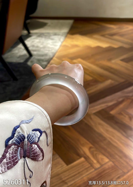 手镯【5260311】圈口57。具体价格微信咨询 商品图1