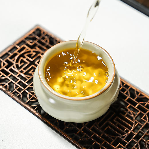 重磅！稀缺！2025年勐海边境20米大高杆【麒麟王高杆】古树纯料！只有36罐，仅供少数人品鉴收藏，60g/罐 商品图4