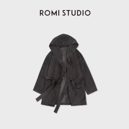 ROMI STUDIO“棕标甄选”非洲进口绒面羊皮连帽皮风衣 RWCWWG6476 商品图0